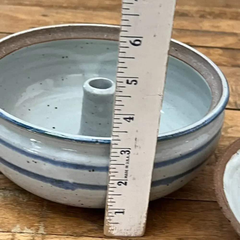 Vintage Handmade Stoneware Bundt Cake Pan Bakeware 7.75